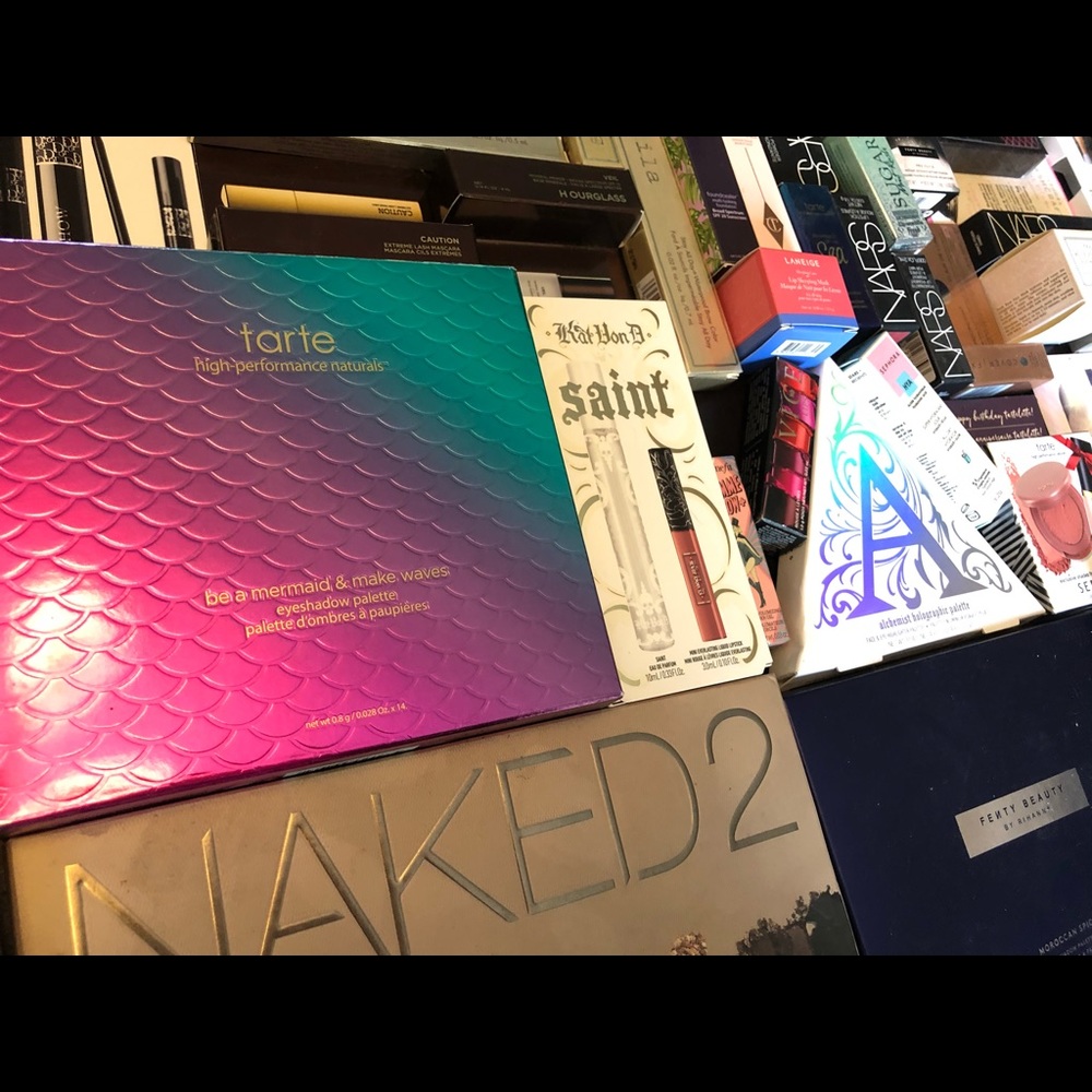 Lot of 80+ EMPTY Intact Makeup Boxes Major Brands